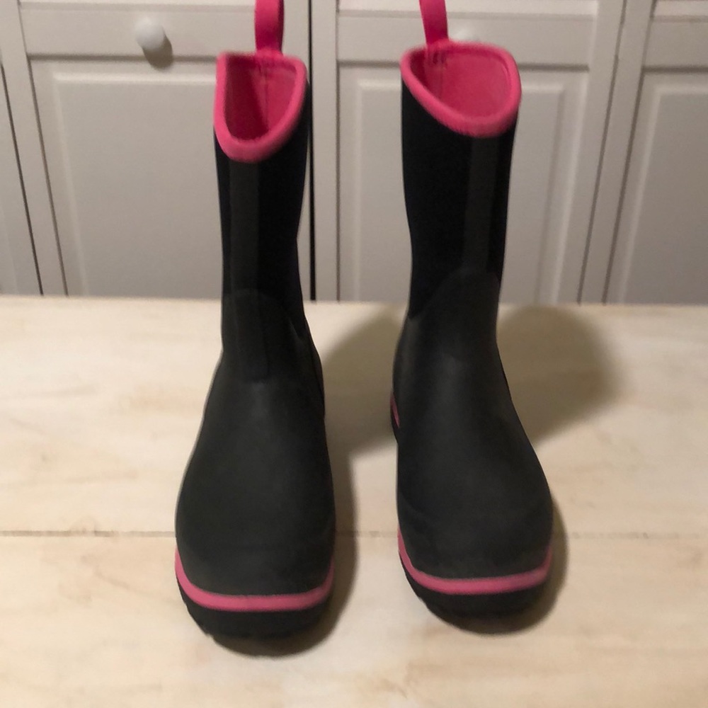 The original muck boot company boots kids size 4